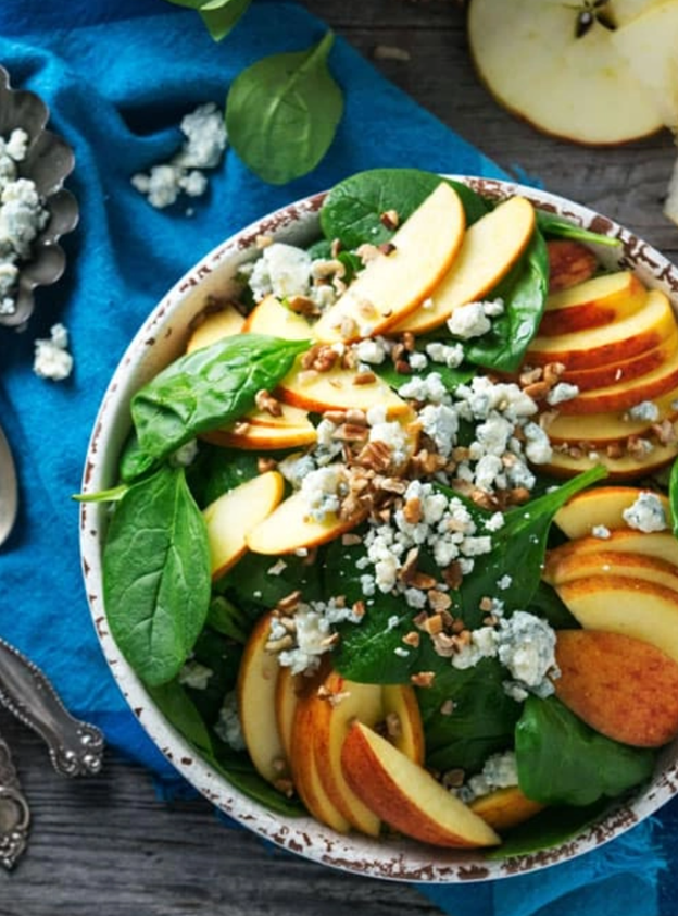 Spinach Salad Kit for 4 with Feta, Apple & Candied Pecans