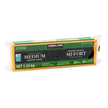 Kirkland Medium Cheddar Cheese, 1.15 kg